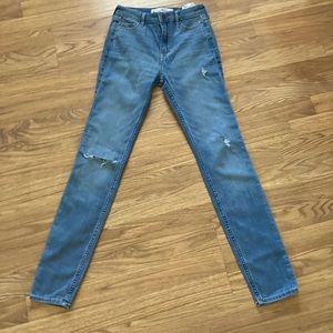 Hollister Light Blue Wash High Rise Super Skinny Jeans Size 0/24